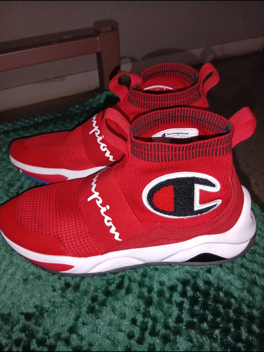 Champion Men's Rally Pro Sneakers 11 in a Deep Red (Like New)